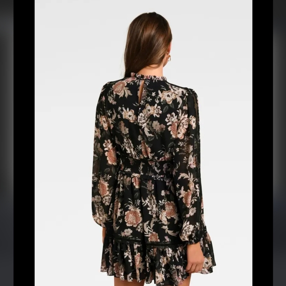 Evernew Floral Dress - Picture 2 of 5
